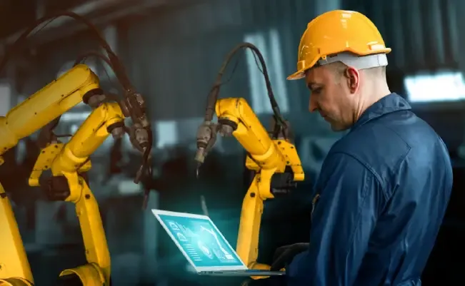 Digitizing the Manufacturing Industry on Cloud