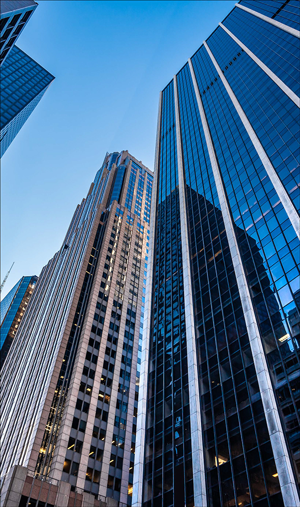 Unlock and De-risk the future of banking on Cloud